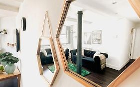 Mathew Street 1 Bed Apt Sleeps 6